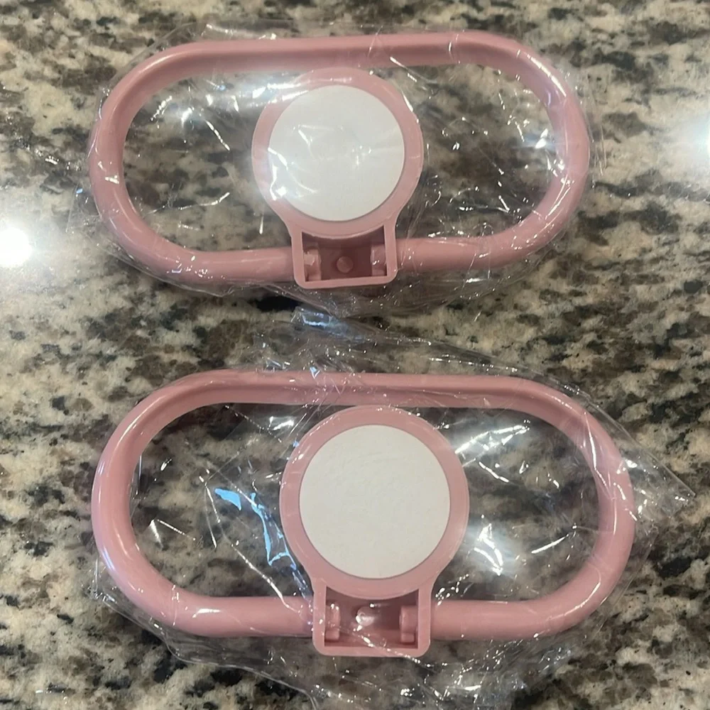 Hello Kitty 🎀 Stick Up‎ Towel Hooks (set of two)